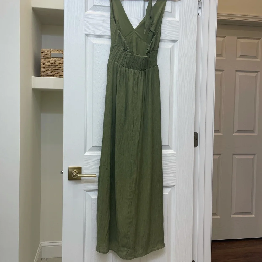 Abercrombie & Fitch Plunge Halter Green Maxi Dress Size XS